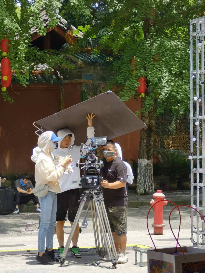 龙凤区TVC拍摄公司：资深团队坐镇，打造现象级广告作品的幕后推手